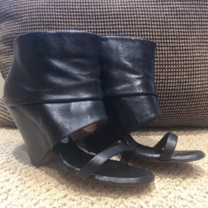ICONIC Maison Martin Margiela Black Leather ankle Boots Cone Wedge Heel 38 8 7.5